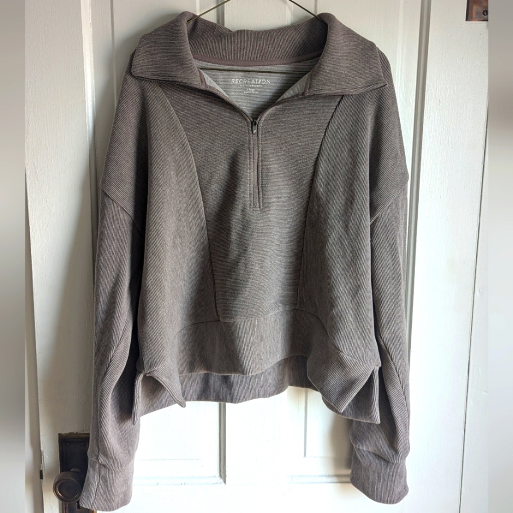 Recreation by Thread & Supply Cropped athleisure sweater